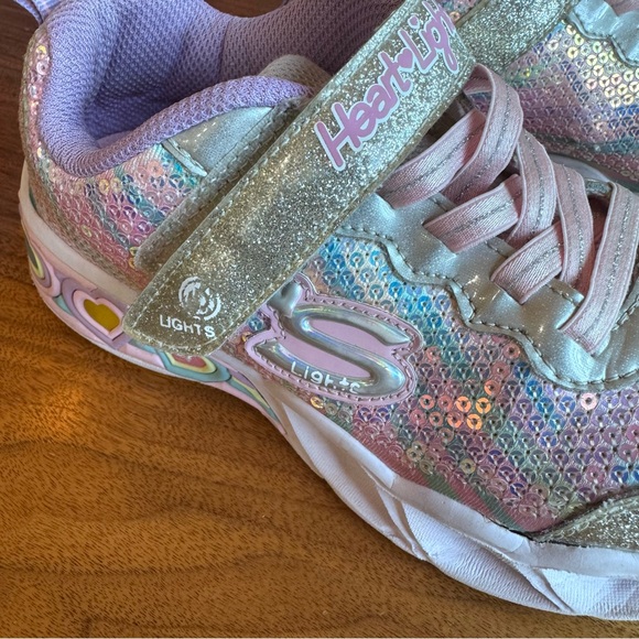 Skechers Kids' Glitter Sneakers - Silver and Lavender. Girls Size 1 - Picture 3 of 13